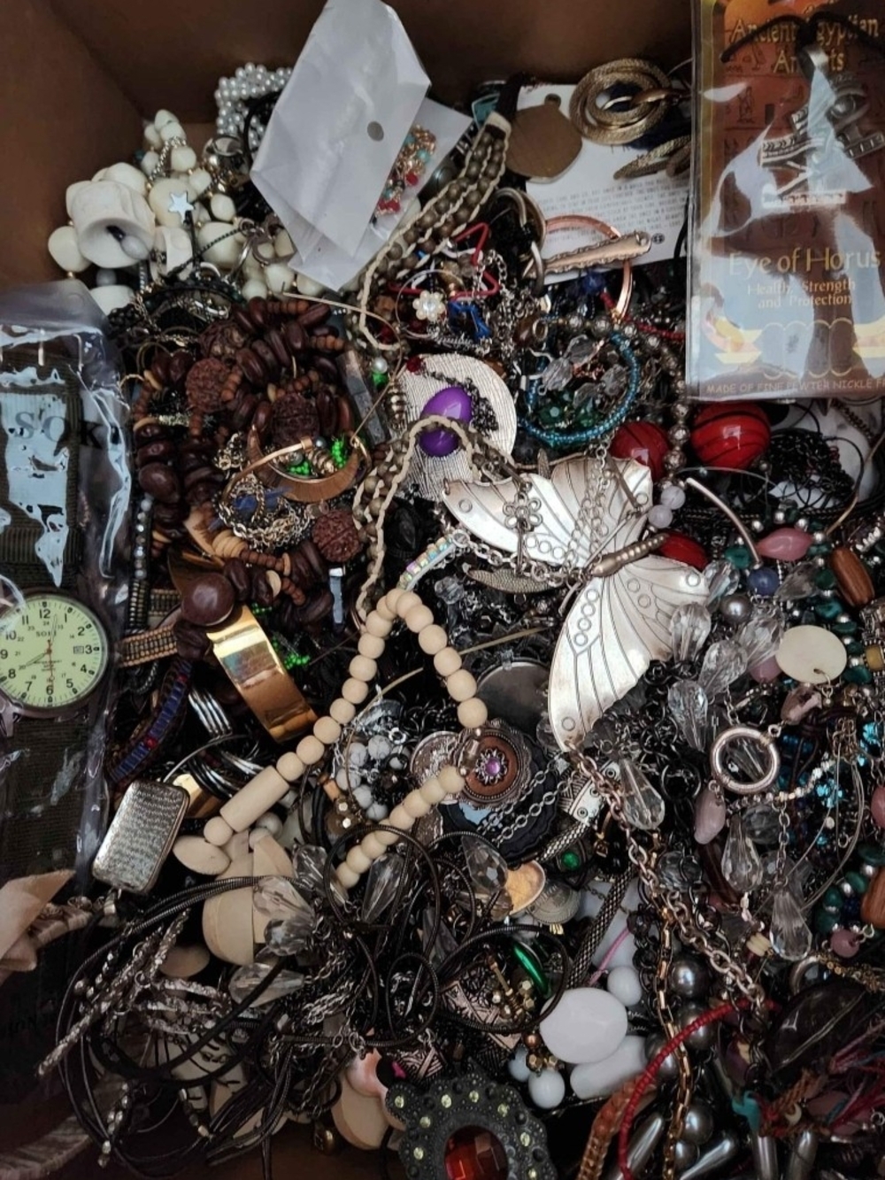 3 pounds jewelry lot costume vintage rings necklaces bracelets earrings pins pul - Picture 3 of 7